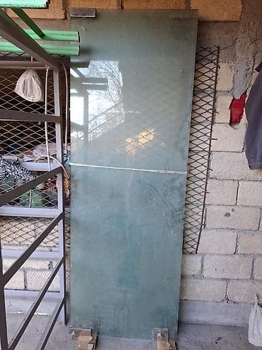 1 kisə sement: Şüşədən tükən qapıları.2 cütdür.Heç bir Heç bir yerində sınıq çatlaq — 7