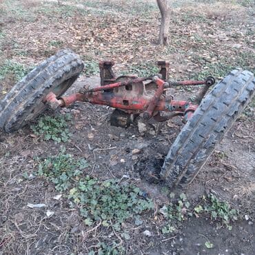 varta аккумулятор: Satılır: Traktorun ön oxu komplekti (çərçivə, şkvorun, dartıcı qollar — 2