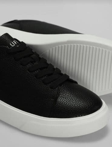 air jordan ayakkabı: Ayaqqabı Lufian brendi
Ölcü (42,43/)
Temiz 💯 deri
Teze karopkada — 3