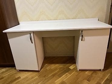 Kompüter masası, İşlənmiş, Açılmayan, MDF, Dördbucaq masa