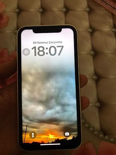 en ucuz kameralar: IPhone Xr, 64 GB, Ağ, Face ID — 1