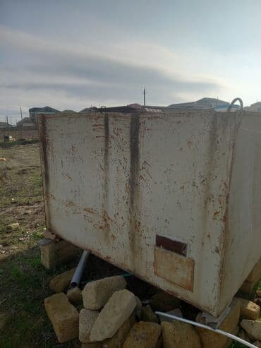 Bak, Metal, 3000 l l, İşlənmiş