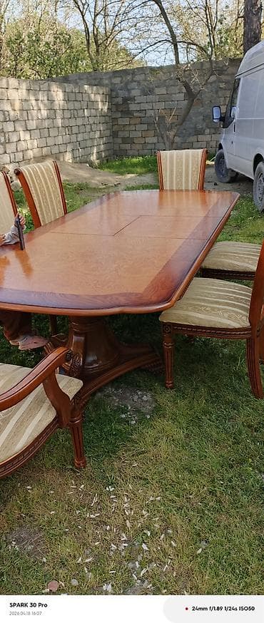 kreditle acar desti: Qonaq otağı üçün, İşlənmiş, Açılan, Oval masa, 8 stul — 1