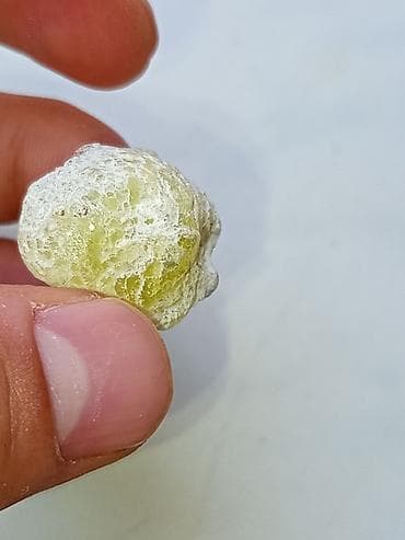 Bruccite mineralı limon sarısı Pakistandan — 2