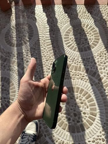 iphon 6s: IPhone 13, Alpine Green, Face ID — 2