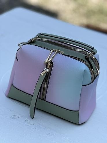 Çantalar: Məhsul: Qadın əl/çiyin çantası - Dizayn: Qutu formalı — 1