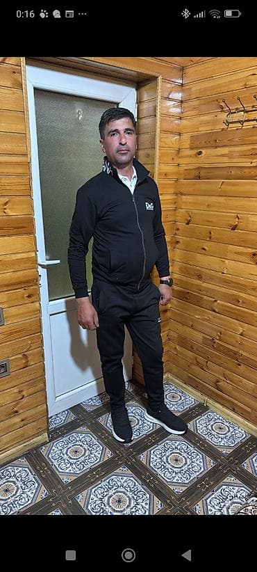 Salam bağ evində axran işi axtarıram subayam Pis vərdişlərdən uzaqam lalafo.az -da Salam bağ evində axran işi axtarıram subayam Pis vərdişlərdən uzaqam