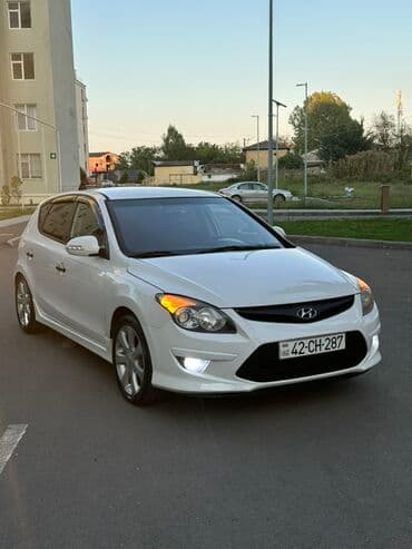 çaşqa feredo: Hyundai i30: 1.6 л | 2011 г. Хэтчбэк — 4