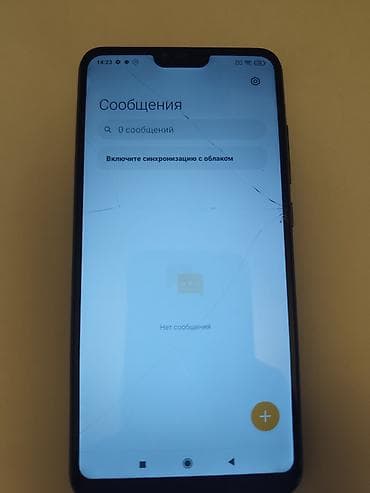 poko x 3 pro: Xiaomi Mi 8 Lite, 64 GB, rəng - Qara, 
 Qırıq, İki sim kartlı — 4