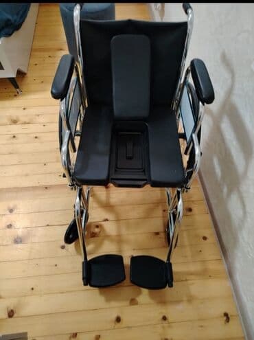 İşlenmiş yaxşi veziyyetde satilir Tualet funksiyalı əlil arabası lalafo.az -da İşlenmiş yaxşi veziyyetde satilir Tualet funksiyalı əlil arabası