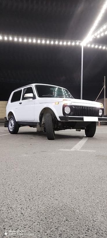 sprinter satisi: VAZ (LADA) 4x4 Niva: 1.7 l | 2011 il 214000 km Ofrouder/SUV — 3