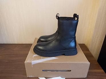 Новые Ботинки Zara из натуральной кожи для девочки. Whatsapp активный