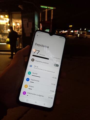 Hoffmann: OMIX X300 smartfon CUZI ENDIRIM OLUNA BILER BARTER MOVCUDDUR IPHONE X — 4