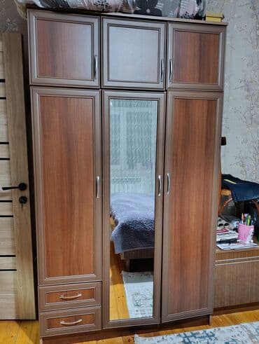 Açılan, 3 qapılı Düz dolab, Qarderob, paltar dolabı