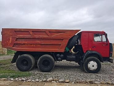 hava salyan: KAMAZ 55111 tipli 6x4 damperli yük maşını - Kuzov: üçtərəfli damper — 4