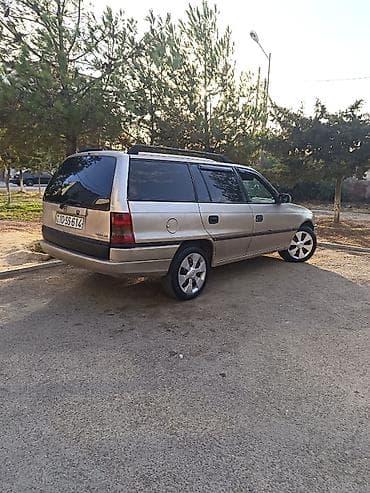 Avtomobil satışı: Opel Astra: 1.6 l | 1997 il 610151 km Universal — 9