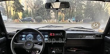 hyundai elantra qapi: Kredit ilkin odeniw 1500 azn 14 ay 320 azn qalib. mawinin ustune 1100 — 7