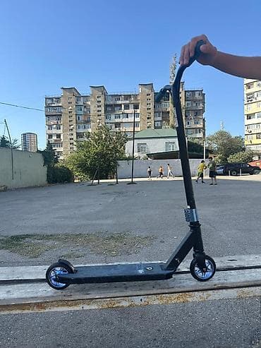 bas gitara: Playlife stunt/şou skuter. Almaniya istehsalı. GoSport dükanından — 1