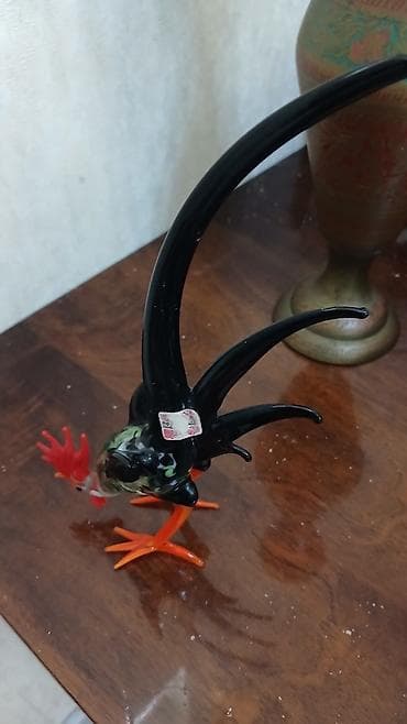 Fiqur, Şüşə, rəng - Qara