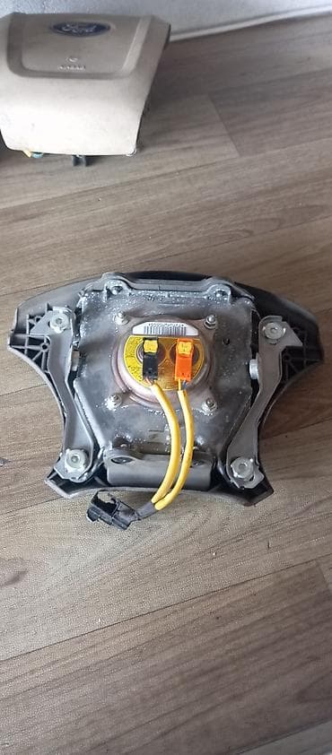 panel satisi: Məhsul: Lexus sükan hava yastığı (SRS Airbag) modulu Təsvir: - — 2