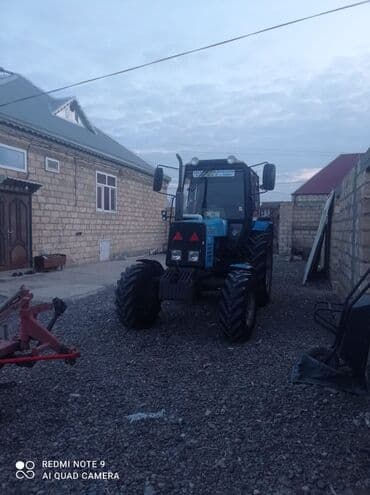 vaz sükan: Belarus 892 traktoru super vəziyyətdədi - Model: Belarus 892 (4x4) - — 3