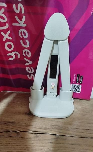 Stolüstü orqanayzer: LED lampa, saat, zəngli saat, qələm stəkanı/qabı