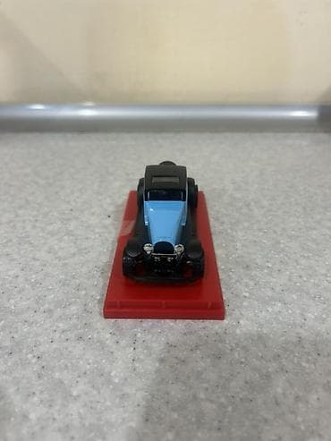 şaxta baba torbası: Kolleksiya üçün miniatür klassik avtomobil modeli - Tip: Retro — 2