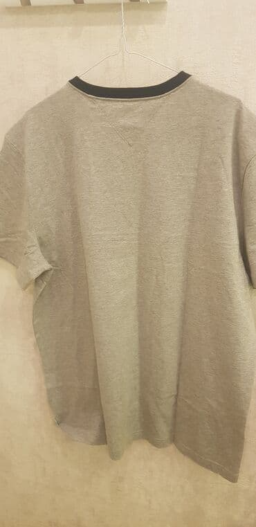 milli ordu forma: Teze xaricden alinib 40 $,iki yan ciyninde xususi magnitnen acilib — 1