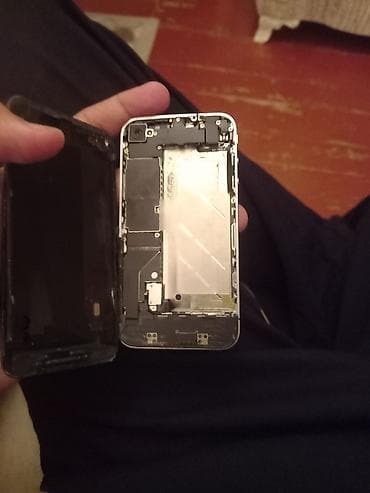 iphone 4s ekran: IPhone 4S, Qara — 5