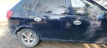 LIFAN Breez (520): 1.5 l | 2011 il Hetçbek