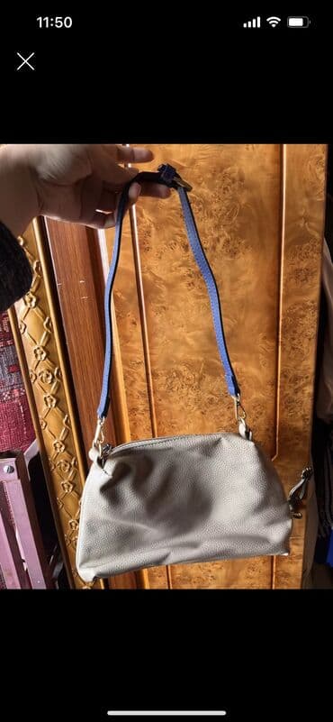 Çiyin çantası, Armani Exchange, İşlənmiş lalafo.az -da Çiyin çantası, Armani Exchange, İşlənmiş