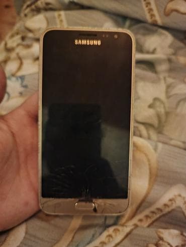 samsung galaxy j7 ekran: Samsung rəng - Qızılı, Qırıq — 2