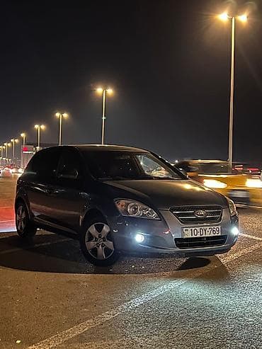 opel omega b: Kia Ceed hatchback - Kuzov: 5 qapılı hatchback, boz/metallik rəng - — 3
