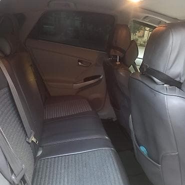 prius manitoru: Toyota Prius: 1.8 l | 2013 il Sedan — 5