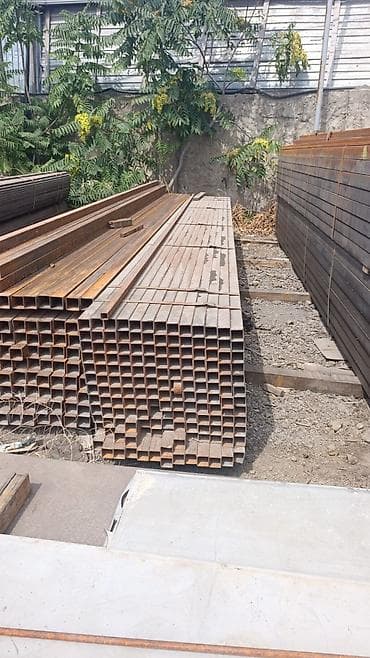 Metal fermalar: Müxtəlif ölçülü kvadrat metal profillər. Bu profillər tikinti və — 2