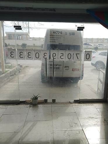 qapi ruckalari: Şüşə sürgülü vitrin qapısı - Material: temperli qalın şüşə (2 ədəd — 3