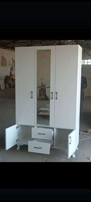200 lə başlayan nömrələr: Yeni, Açılan, 3 qapılı Düz dolab, Qarderob, paltar dolabı — 4