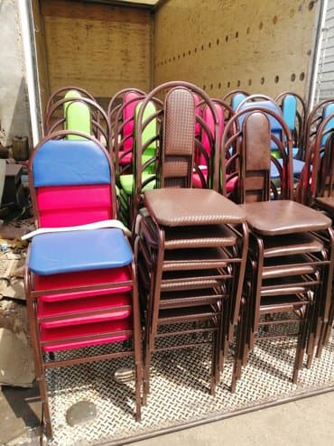 Masa və oturacaq dəstləri: Mətbəx üçün, Yeni, Açılmayan, Künc masa — 2