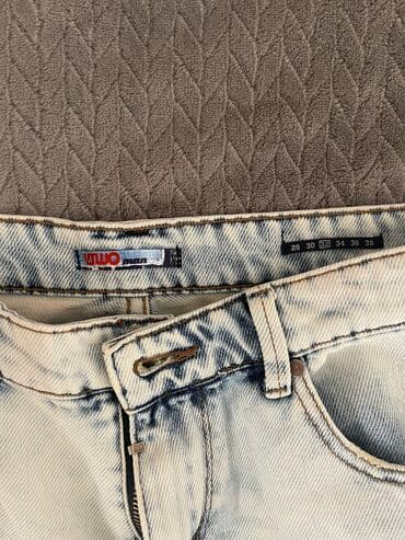 idman kişi şortları: İtalyadan alınıb 25 azn wpa elaqe — 2