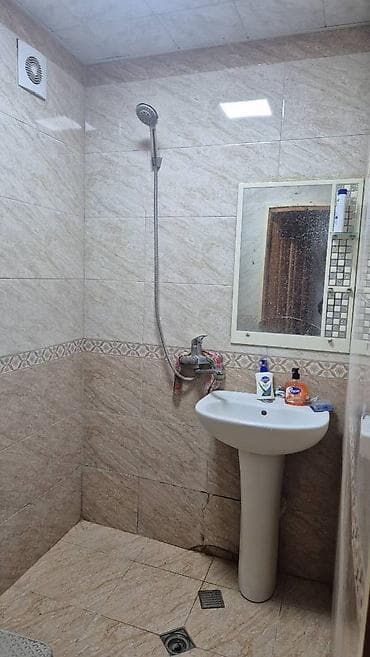 konteyner ev satilir: Salam xalqar metrosuna 6-7dəqiqəlik məsafədə 2 oğlan otaq yoldaşı — 3