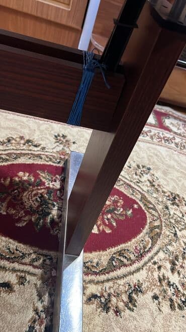 Masalar və oturacaqlar: 30m stol,3stul — 4