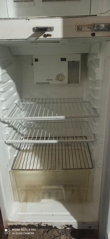 soyuducu termostat: İki qapılı soyuducu - Üst hissə: dondurucu kamera, mexaniki termostat — 3