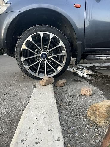 4 teker: Ford yüngül lehimli disk və təkər komplekti - Brend/emblem: Ford - — 1