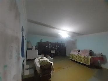 ev: Satılır: Həyət evi (şəkillərdə göstərilən) 4 otaqli evdi15 sot — 5