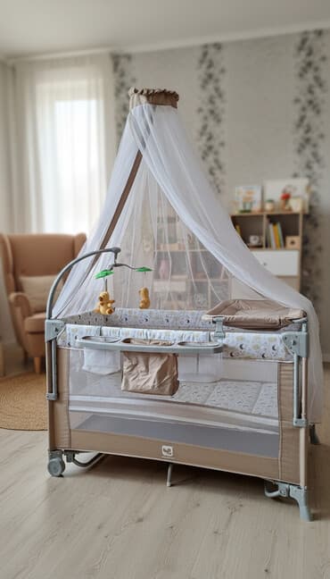 Oğlan və qız üçün, İşlənmiş, Dördbucaq, Beşik, Dəst ilə, Matrassız, Yellənmə mexanizmsiz