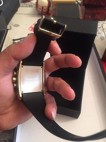 nano saat: Fittion arginal salam mümkünse bu elanla elaqeder watsapp nömresine — 3