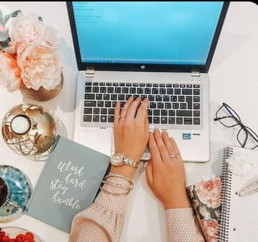 Salam necesiniz Günel xanımdı yazan şəkil paylaşaraq 15 💵 manat pul