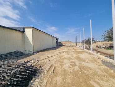 продажа и аренда домов: Anbar üçün geniş sahə. 650 m² anbar 3300 manata icarəyə verilir. Suyu — 2