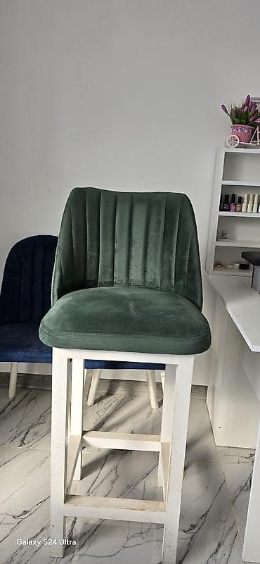 parca bez: Yüksək oturacaqlı bar stulu - Üst hissə: yumşaq velur parçadan, dərin — 1