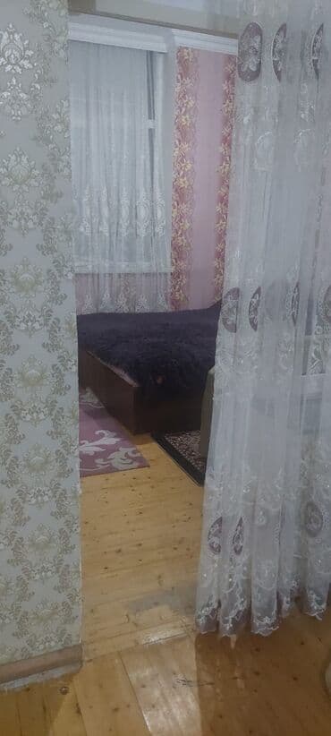 neftçilər ev: 8-ci kilometr 4 otaqlı, 100 kv. m, Kredit var, Orta təmir — 5